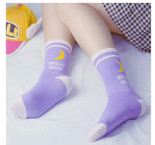 Load image into Gallery viewer, Japanese Bright Moon Socks